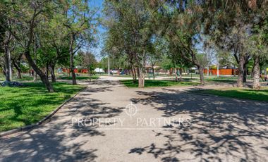 Amplia casa familiar con 5 dormitorios y excelente conectividad en La Florida