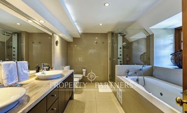 Estupenda casa con exquisito jardín, ubicada en sector los Nogales