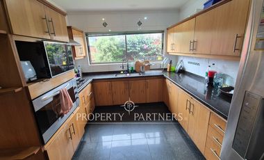 Casa sólida de dos niveles en excelente sector de peñuelas