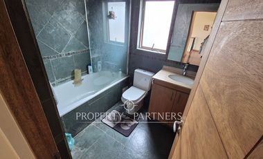 Casa sólida de dos niveles en excelente sector de peñuelas