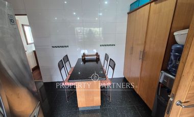 Casa sólida de dos niveles en excelente sector de peñuelas