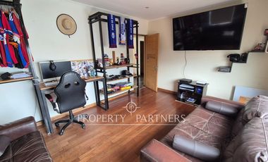 Casa sólida de dos niveles en excelente sector de peñuelas