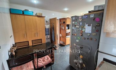 Casa sólida de dos niveles en excelente sector de peñuelas