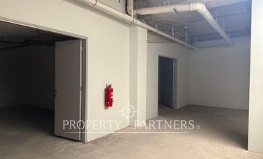 Espectacular local en Américo Vespucio Norte, Vitacura