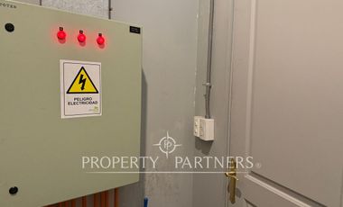 Espectacular local en Américo Vespucio Norte, Vitacura