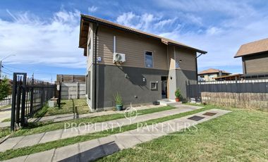 Exclusiva casa en Hacienda La Esmeralda