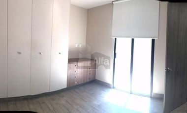 Casa en Renta en Santa Lucía de Mayorazgo, LEON, GTO. Una planta s/muebles cerca Puerto Interior