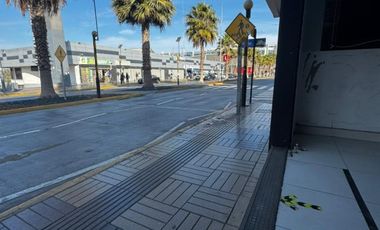 LOCALES COMERCIALES EXCELENTE UBICACIÓN