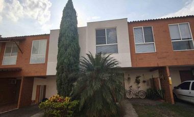 VENTA DE CASA EN ALFAGUARA CONJUNTO RESIDENCIAL ALEGRA JAMUNDÍ.