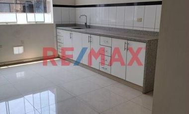 Se Vende Departamento - Sjl
