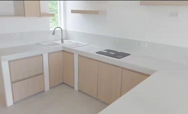 Departamento Frente al Mar en Jama, dentro de Urb. Privada