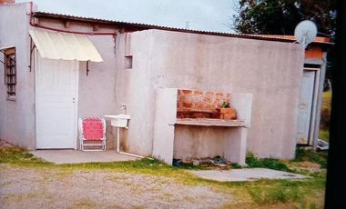 Casa en venta - 4 Dormitorios 3 Baños - 960Mts2 - San Clemente del tuyú