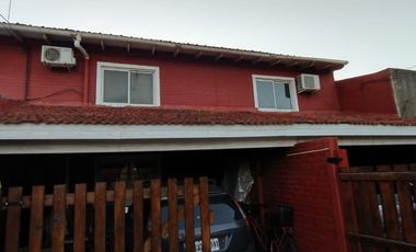 Complejo de dúplex en venta - 9 Dormitorios 6 Baños - 666Mts2- Villa Elisa