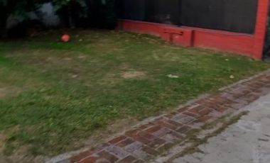 Complejo de dúplex en venta - 9 Dormitorios 6 Baños - 666Mts2- Villa Elisa