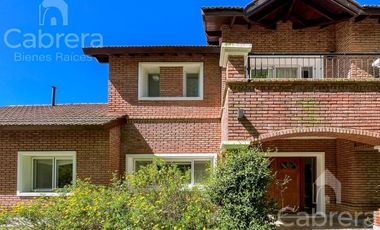 Venta casa de 5 dormitorios y amplio parque en Haras del Sur I, La Plata