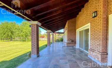 Venta casa de 5 dormitorios y amplio parque en Haras del Sur I, La Plata