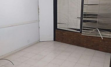 Casa y local en venta - 1 Dormitorio 2 Baños - 330Mts2 - Quilmes Oeste