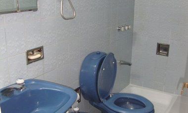 Casa en  esquina, 4 ambientes con terraza y patio