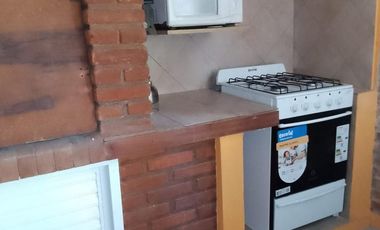 Casa en venta - 4 Dormitorios 2 Baños - 450Mts2 - Mar del Tuyú
