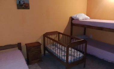 Casa en venta - 4 Dormitorios 2 Baños - 450Mts2 - Mar del Tuyú