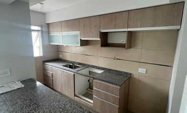 DEPARTAMENTO DE 2 AMBIENTES VENTA EN O Higgins  1523 