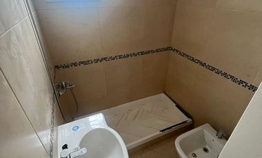 DEPARTAMENTO DE 2 AMBIENTES VENTA EN O Higgins  1523 