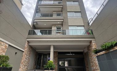DEPARTAMENTO DE 2 AMBIENTES VENTA EN O Higgins  1523 