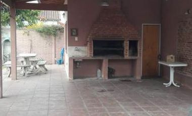 Chalet casa quinta- Burzaco