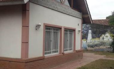 Chalet casa quinta- Burzaco