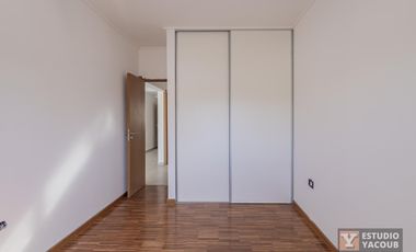 Departamento en venta - 2 Dormitorios 1 Baño - balcón - 72Mts2 - La Plata