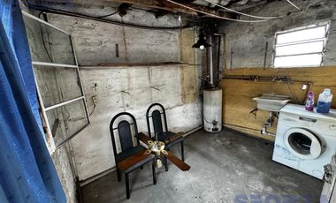 Casa en venta en san miguel con departamento 2 ambientes en planta alta