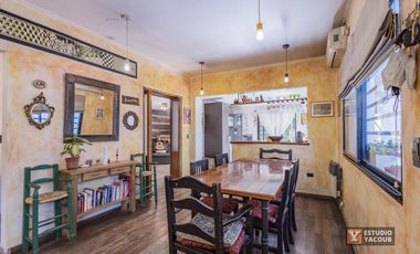 Casa venta - 4 dormitorios 2 baños - cocheras - pileta - 150Mts2 - Tolosa, La Plata