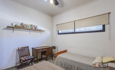 Casa venta - 4 dormitorios 2 baños - cocheras - pileta - 150Mts2 - Tolosa, La Plata