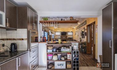 Casa venta - 4 dormitorios 2 baños - cocheras - pileta - 150Mts2 - Tolosa, La Plata