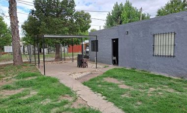 Casa en venta - 4 Dormitorios 2 Baños 1 Cochera - 150Mts2 - Brandsen