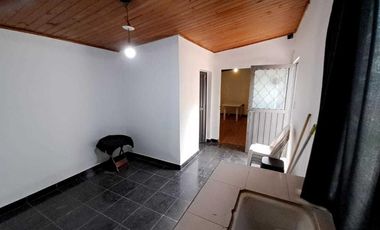 Casa en venta - 4 Dormitorios 2 Baños 1 Cochera - 150Mts2 - Brandsen