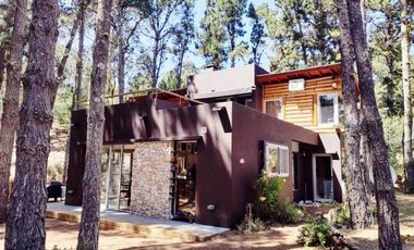 Casa en venta - 4 Dormitorios 2 Baños - 950Mts2 - Senderos III, Costa Esmeralda