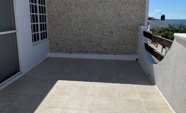 Casa con vista al mar en renta / venta