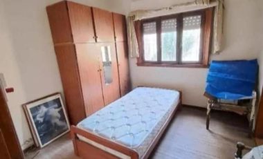 Casa en venta - 3 Dormitorios 2 Baños - Quilmes