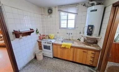 Casa en venta - 3 Dormitorios 2 Baños - Quilmes