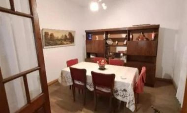 Casa en venta - 3 Dormitorios 2 Baños - Quilmes