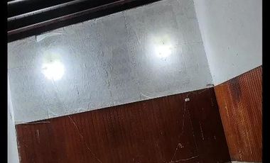 Casa en venta - 4 Dormitorios 2 Baños - Cochera - 375Mts2 - Grand Bourg