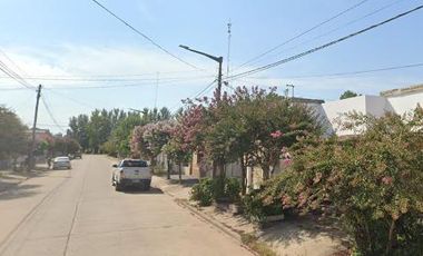 Casa en venta - 3 Dormitorios 1 Baño - Cochera - 480Mts2 - Moquehua