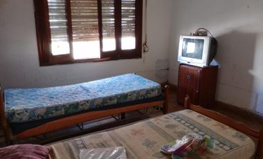 Casa en venta - 3 Dormitorios 1 Baño - Cochera - 480Mts2 - Moquehua