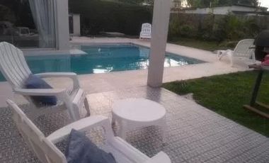 Casa en venta - 2 Dormitorios 2 Baños - 400Mts2 - Miramar