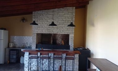 Casa en venta - 1 Dormitorio 2 Baños - Sicardi