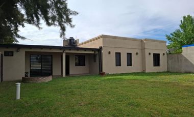 Casa en venta - 1 Dormitorio 2 Baños - Sicardi