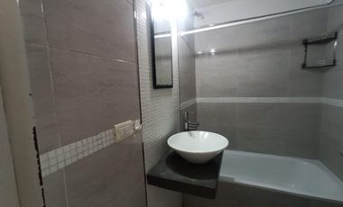 ALQUILER CASEROS 2 AMB CON COCHERA CUBIERTA