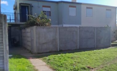 PH en venta - 3 Dormitorios 1 Baño - Cochera - 67.9Mts2 - Manuel B. Gonnet