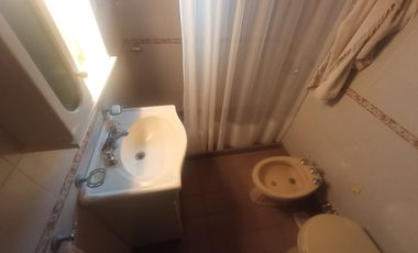 VENDE CASA CON PILETA POR RUTA 14